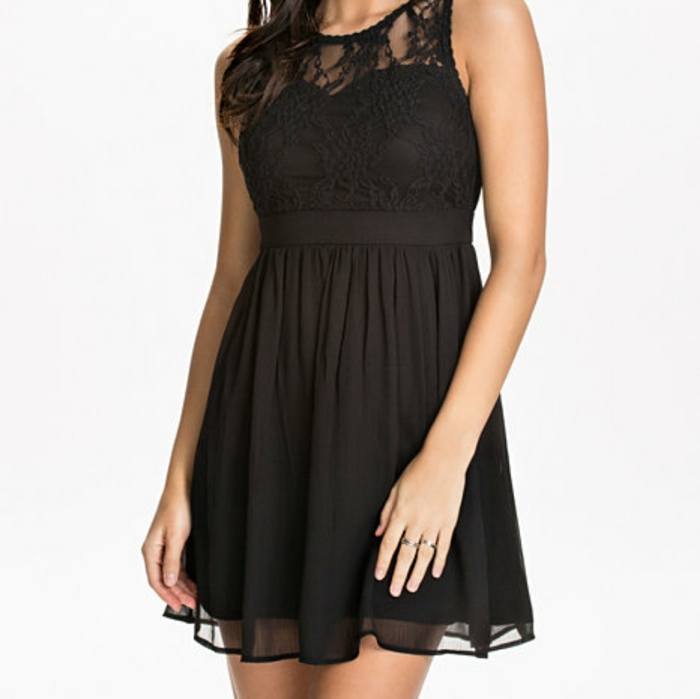 New With Tags Vero Moda Black Lace Dress Small